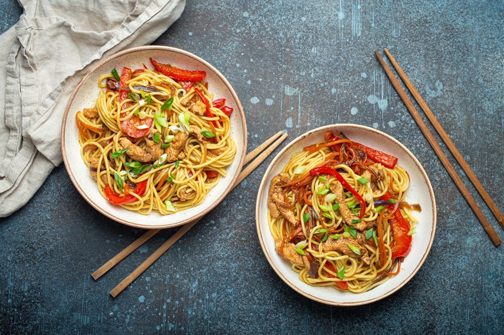 One-Pot Chicken Chow Mein 