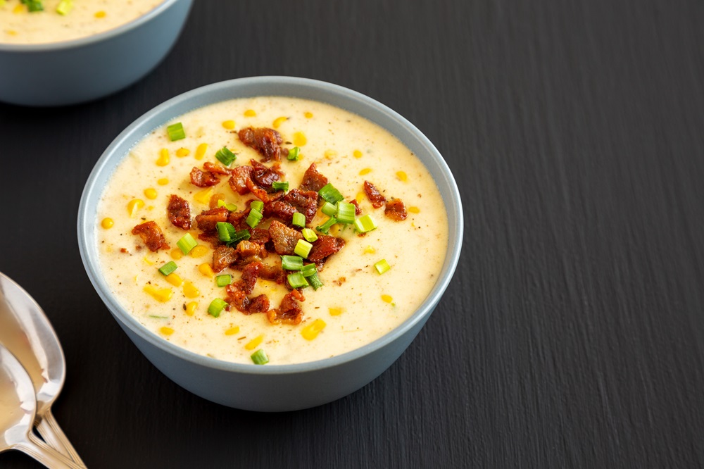 Instant Pot Summer Corn and Bacon Soup